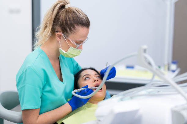 Best Pediatric Emergency Dentist in Parklawn, CA